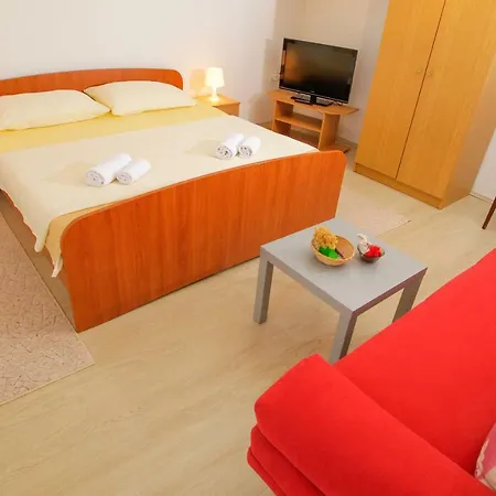 Lavanda Apartmán Pag Town