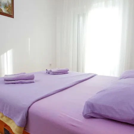 Lavanda Pag Town