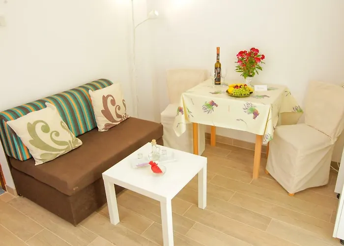 Lavanda דירה פג