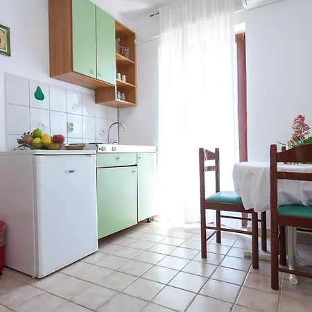 Apartment Lavanda Pag Town