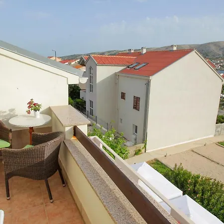 Apartment Lavanda Pag Town